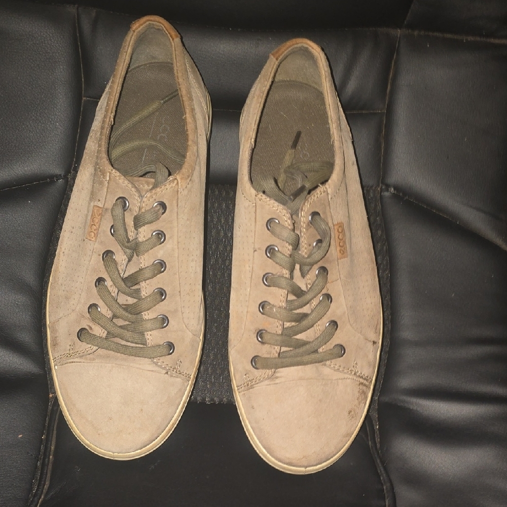 ECCO Casual Tan Sneakers